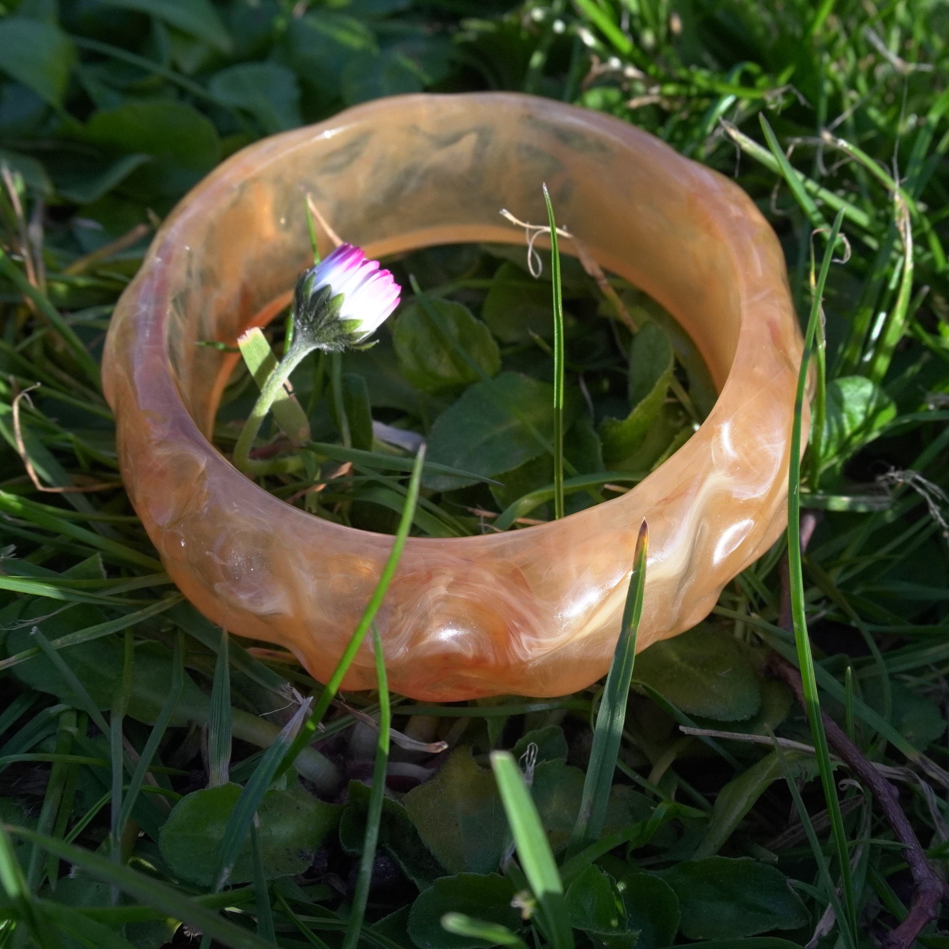 Resin bangle