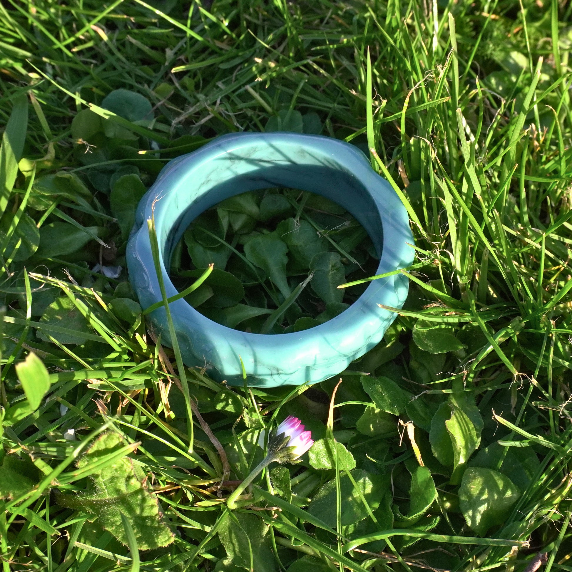 Resin bangle