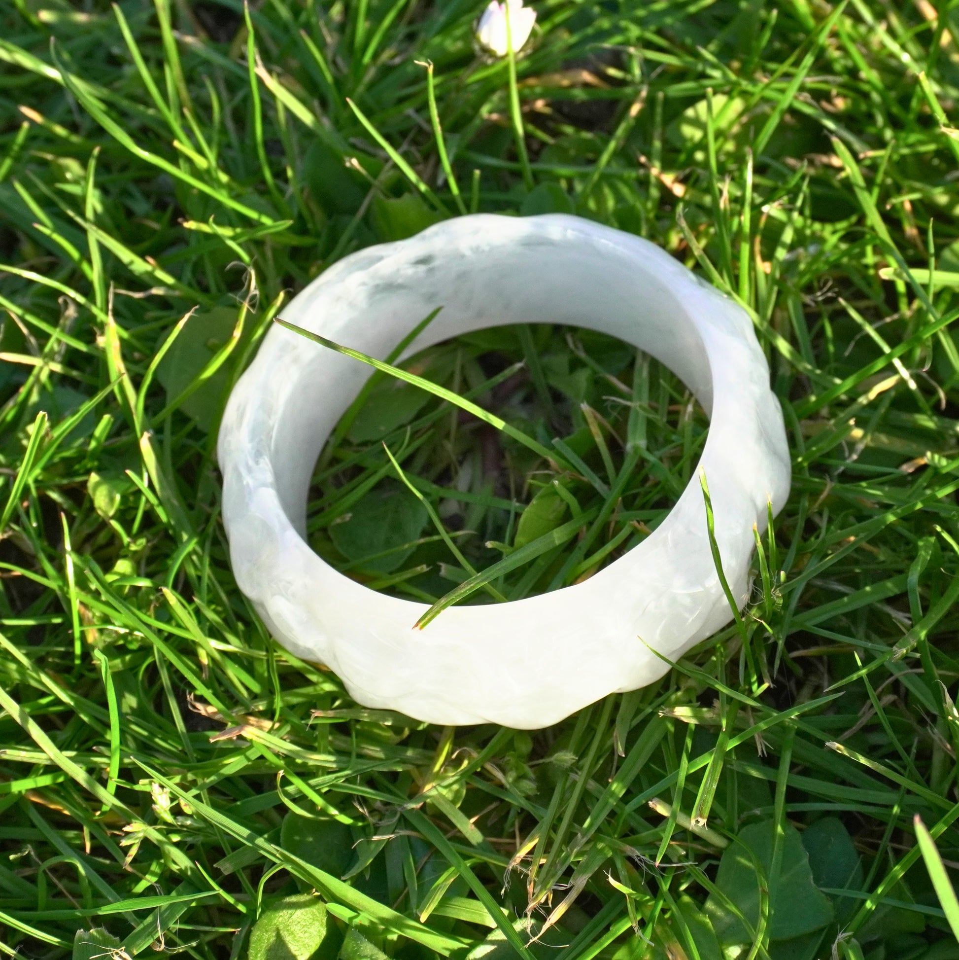 Resin bangle